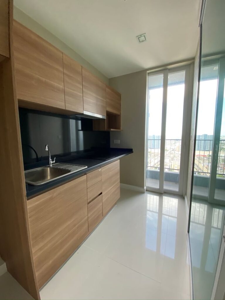 คอนโด The Metropolis สำโรง